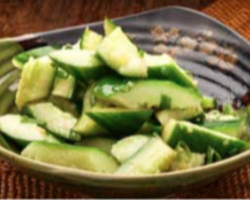 205. Smashed Cucumber with Garlic Dressing 拍黄瓜